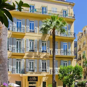 https://hotel-la-villa-nice-promenade-06000.fr-provencehotel.com